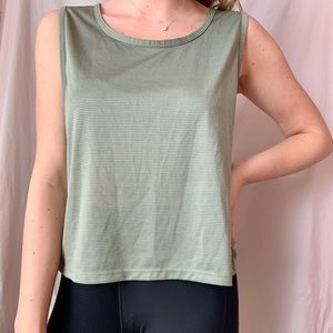 Cropped Work Out Tank